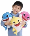 Baby-Shark-śpiewający-Maskotka-Pinkfong-rodzinka-z-chłopcem.jpg