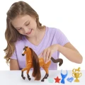 Mustang-Duch-wolności-Spirit-Interaktywny-rumak-z-dziewczynka.jpg