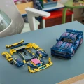 LEGO Klocki Technic 42236 Warsztat tuningowy: samochód Ford Mustang GT